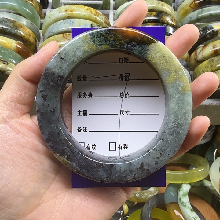 z***n蛇纹石玉未镶嵌岫玉蛇纹石手镯