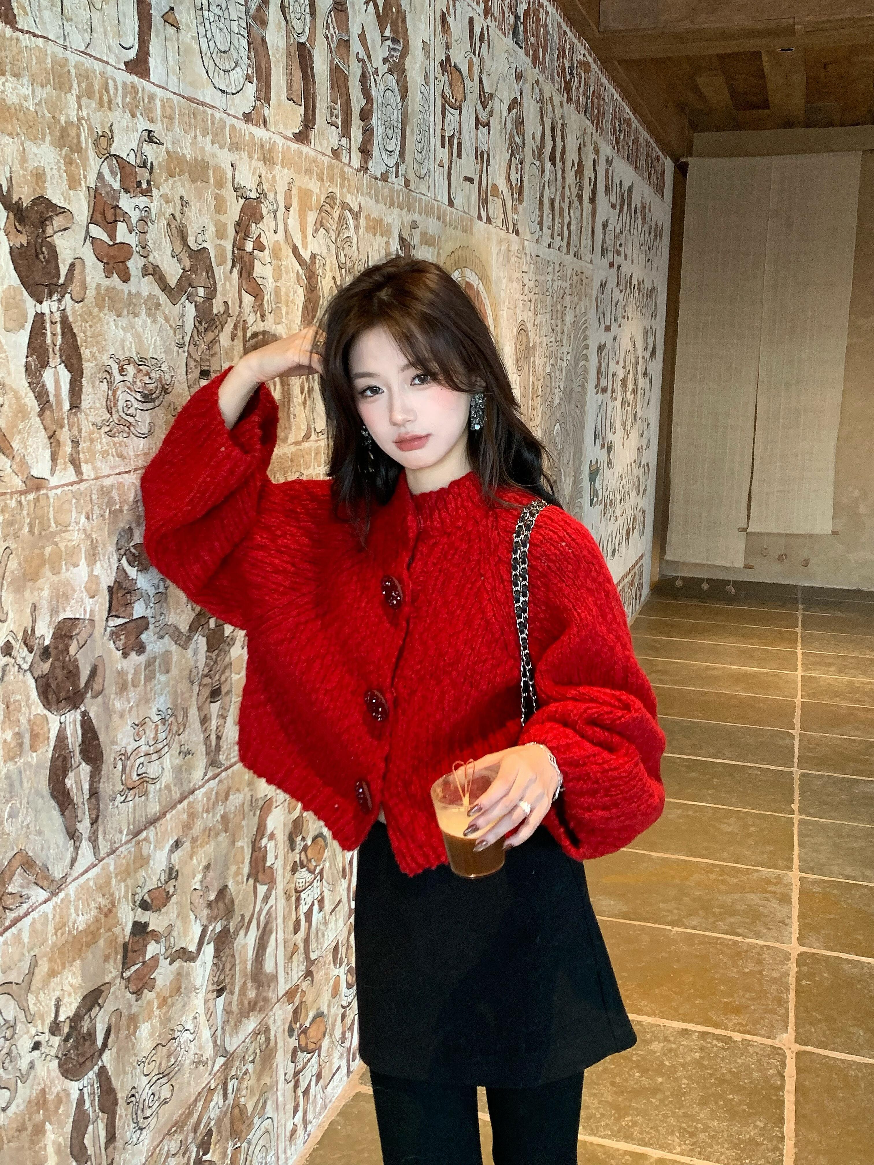 秋冬新款流行时尚潮牌女装法式轻熟慵懒风毛衣开衫气质高腰短裙