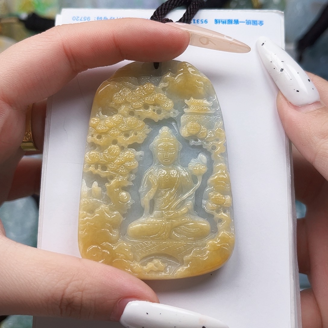 @***雨翡翠未镶嵌颈饰翡翠