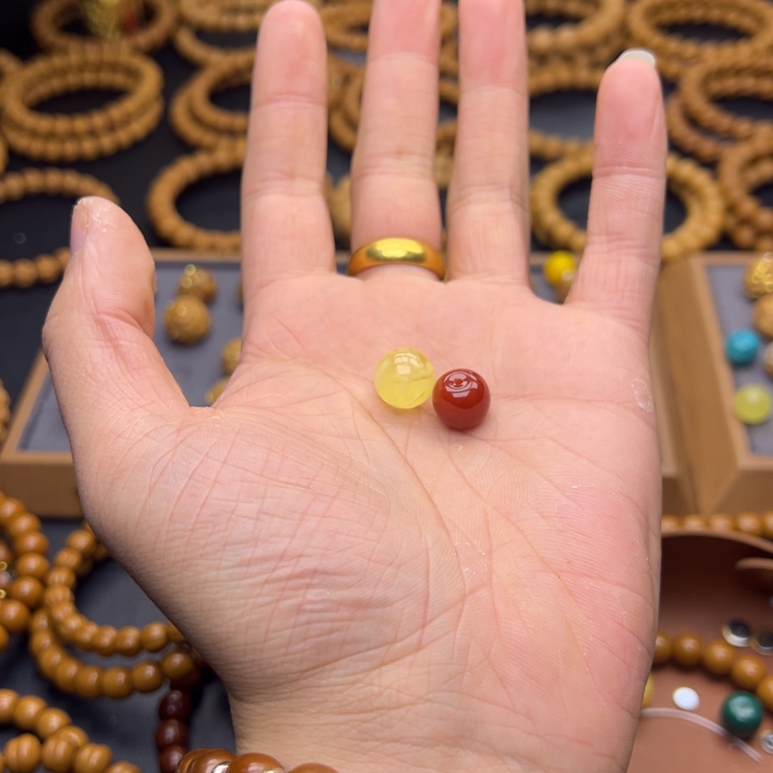 潇***龟吊坠猴头核桃配饰蜡➕老型红