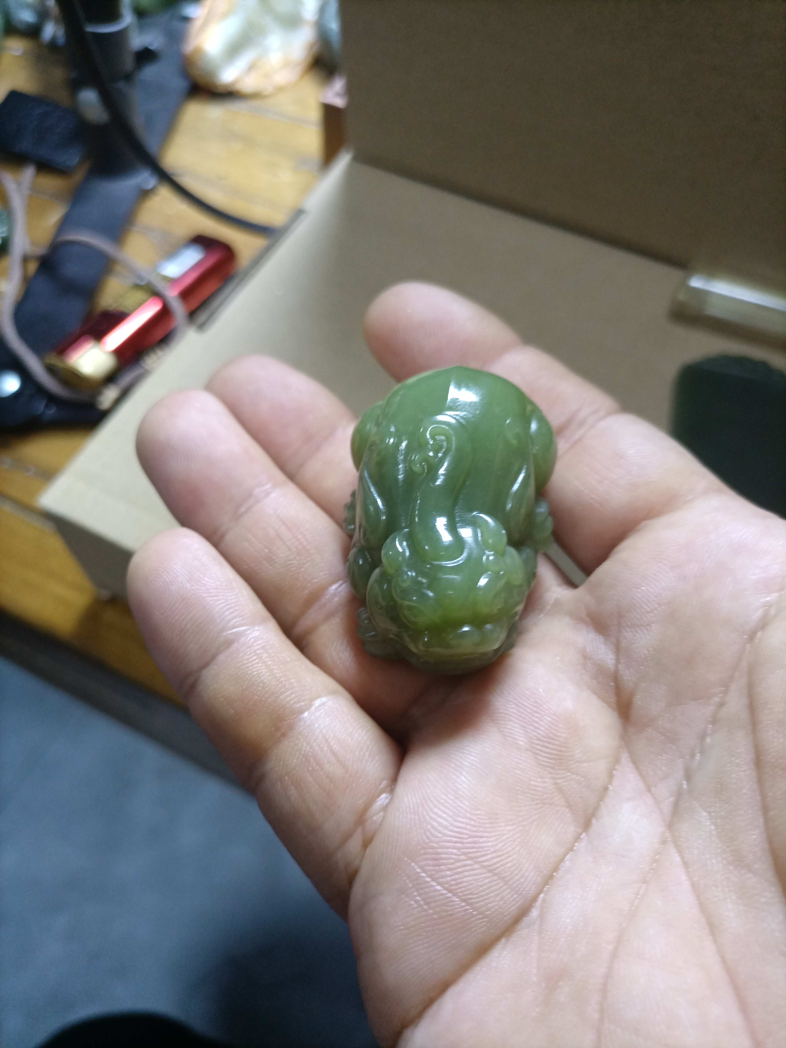 岫岩老玉透闪石玉