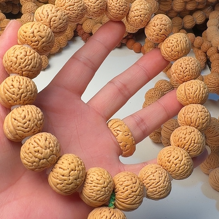 桃核吊坠白月光21mm手持