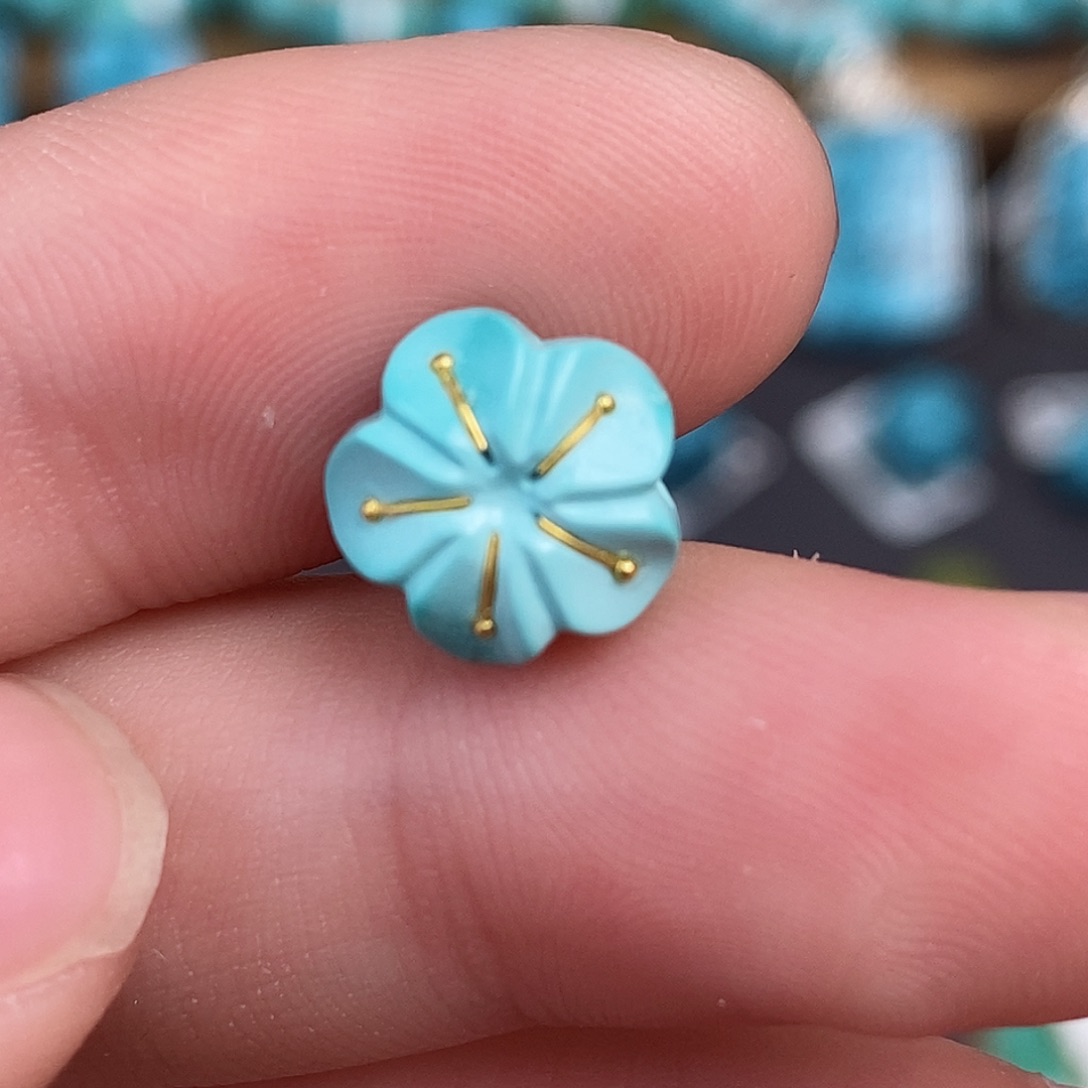 绿松石雕刻未镶嵌