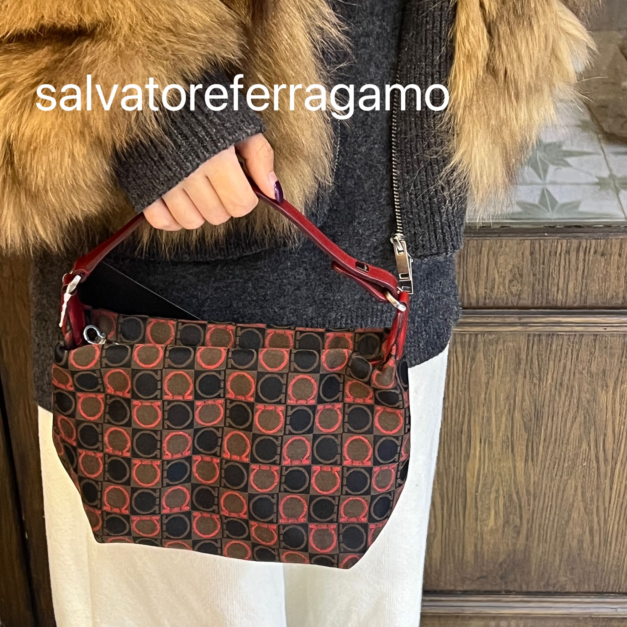 95新 FERRAGAMO/菲拉格慕 A1980经典帆布拼皮单肩95新/代卖服务