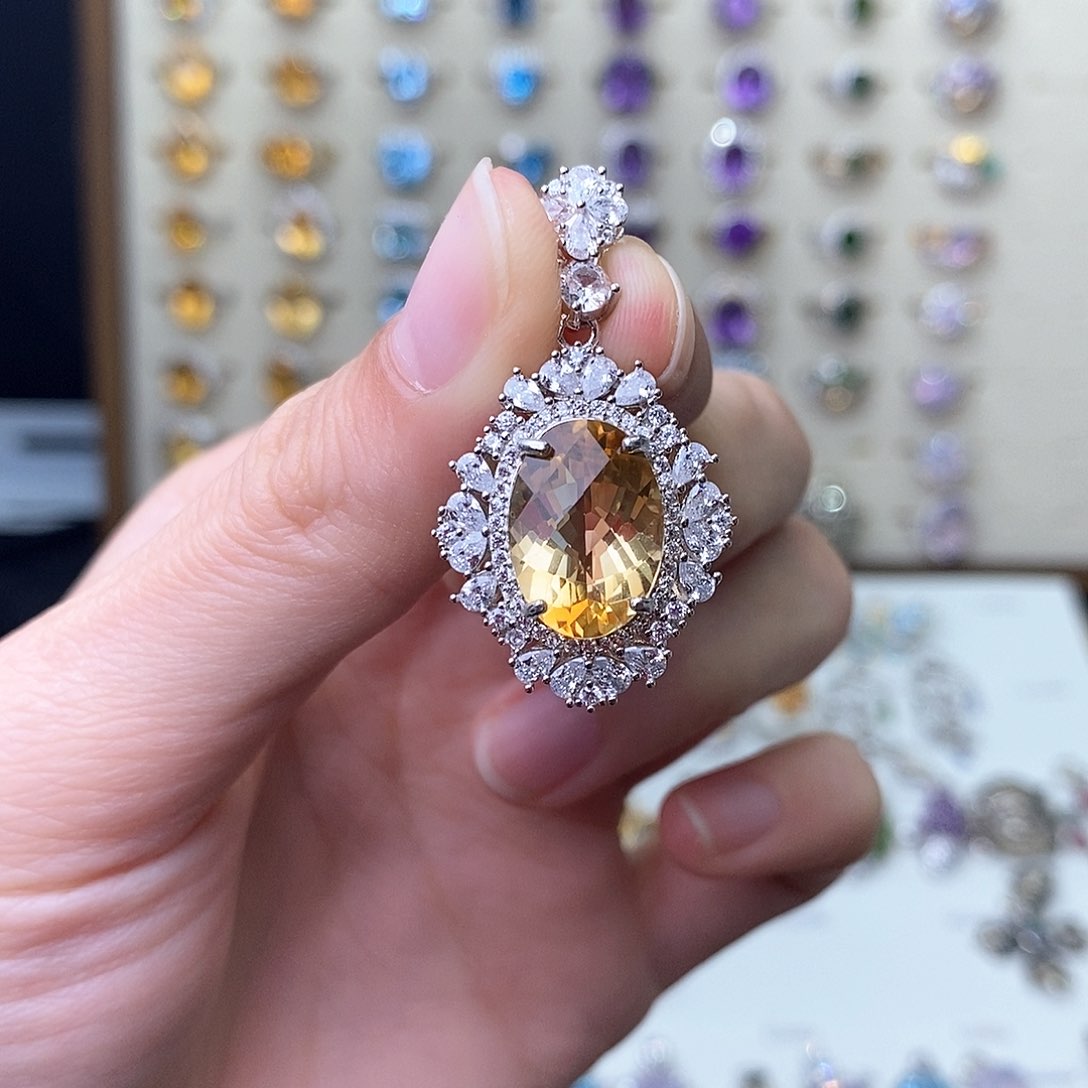 黄晶吊坠(不含链)银S925镶嵌（一物一证）