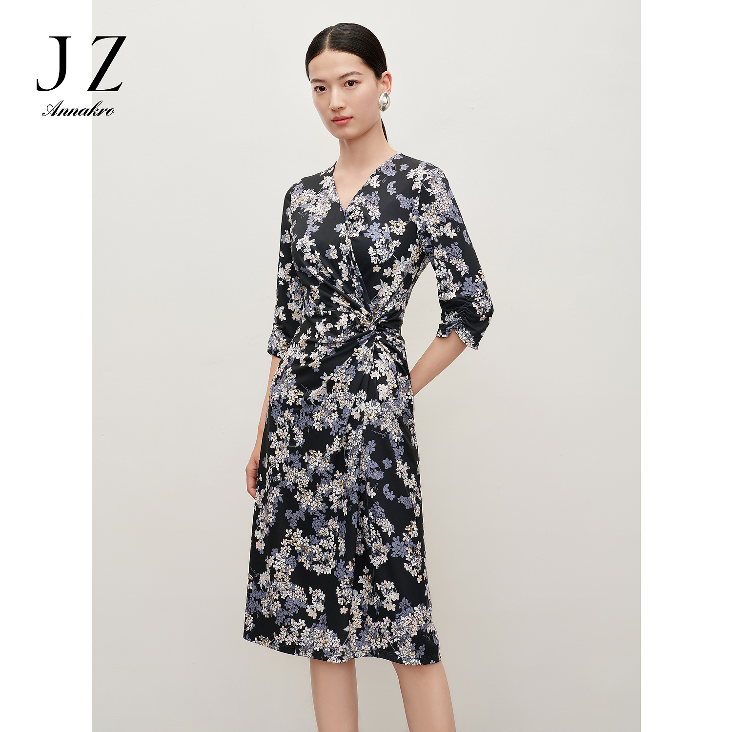 【籽言专属】玖姿安娜蔻JTEQ50015轻熟V领针织印花收腰法式连衣裙女