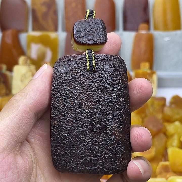 未镶嵌定制琥珀牌子