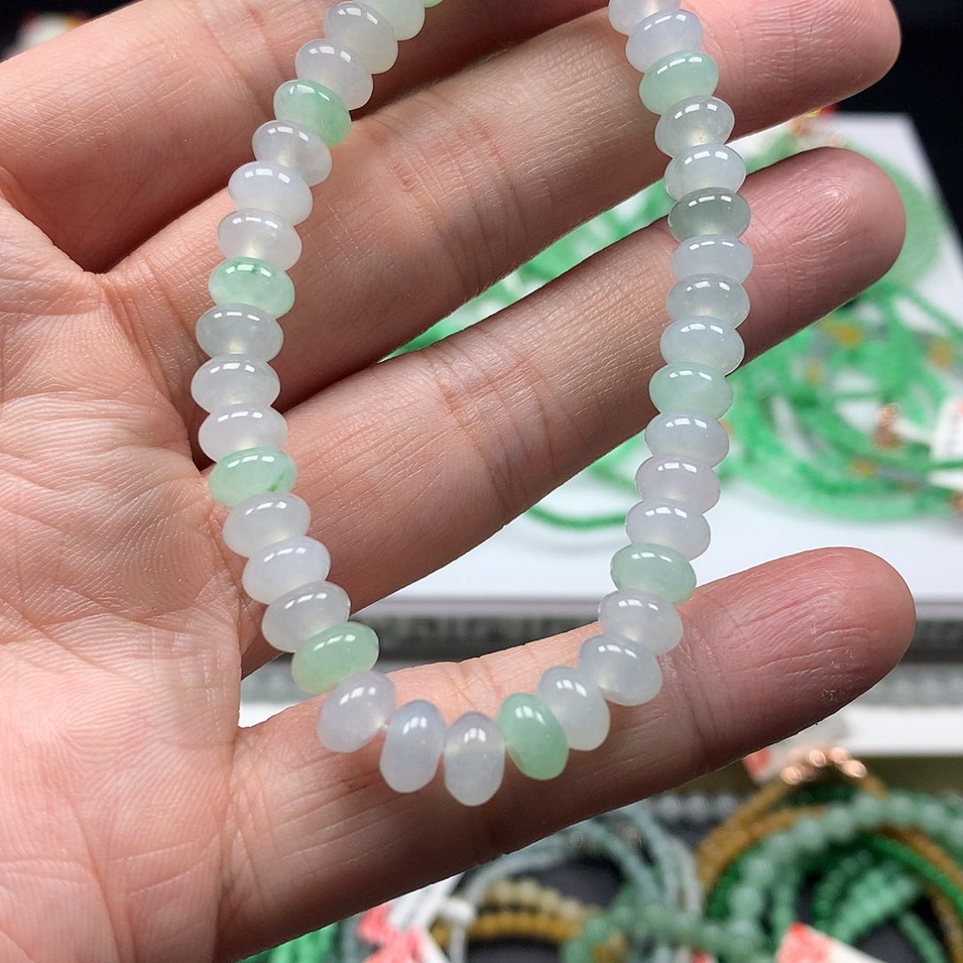未镶嵌翡翠手链翡翠