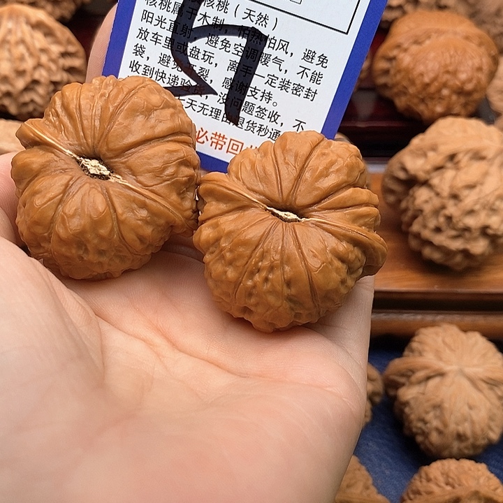 吊坠桃核南瓜敦狮子头42