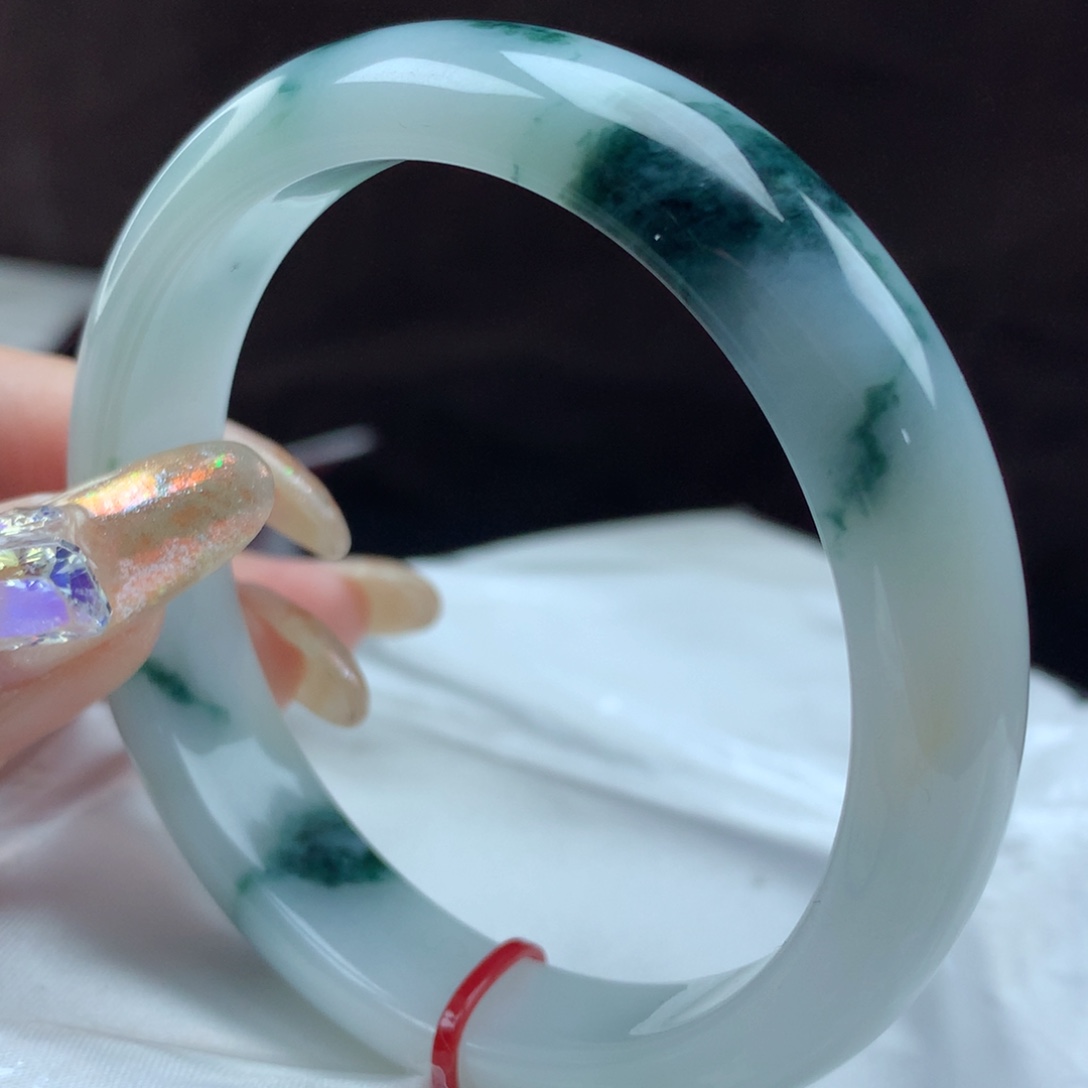 翡翠手镯未镶嵌89106，