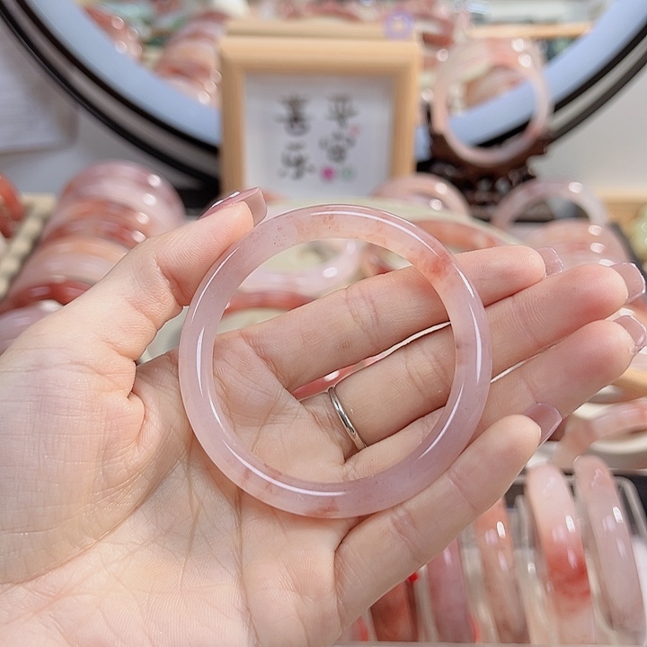 石英质玉手镯未镶嵌@**子