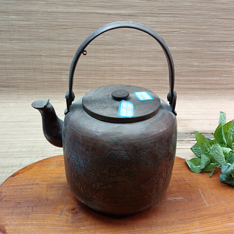 107-2.5博2.4铜制提梁壶摆件礼品茶周边（磨痕凹陷）