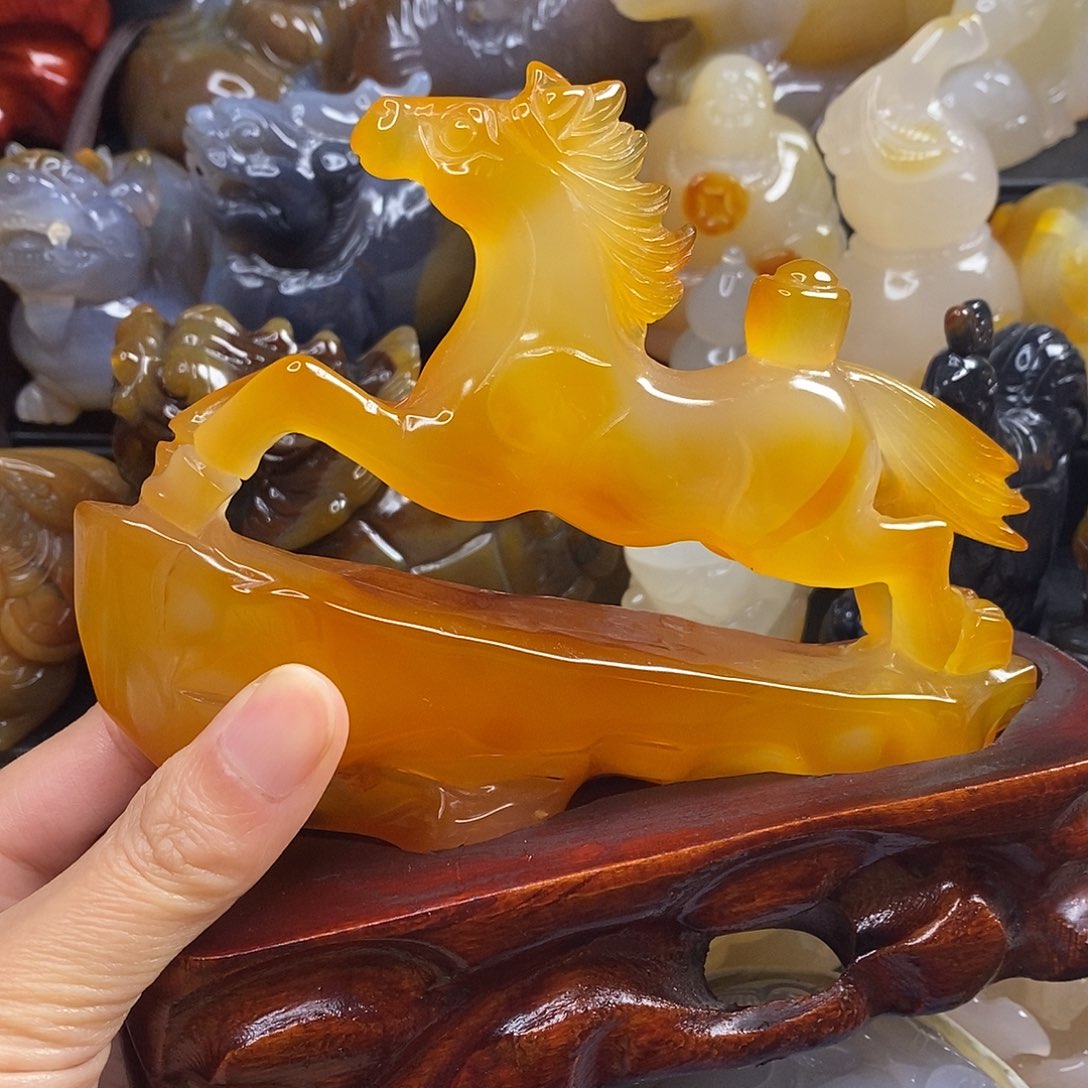 天***清玛瑙/玉髓未镶嵌摆件