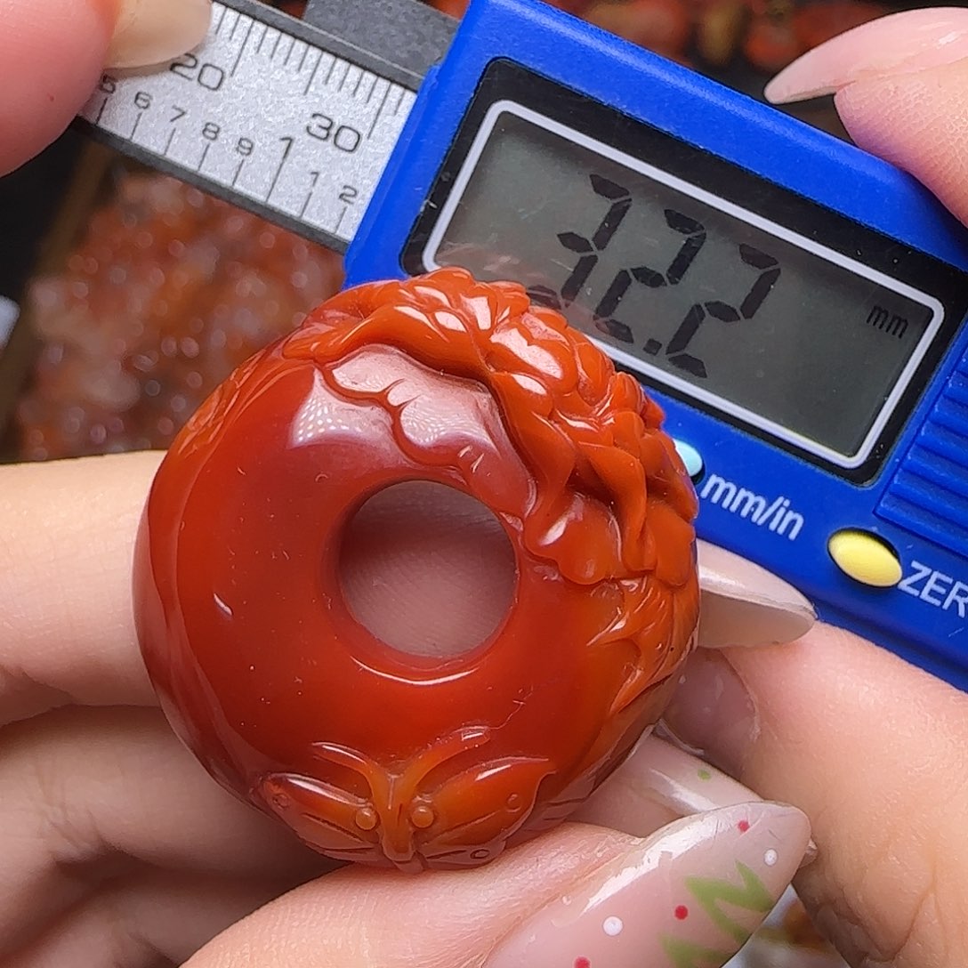 南红玛瑙未镶嵌颈饰