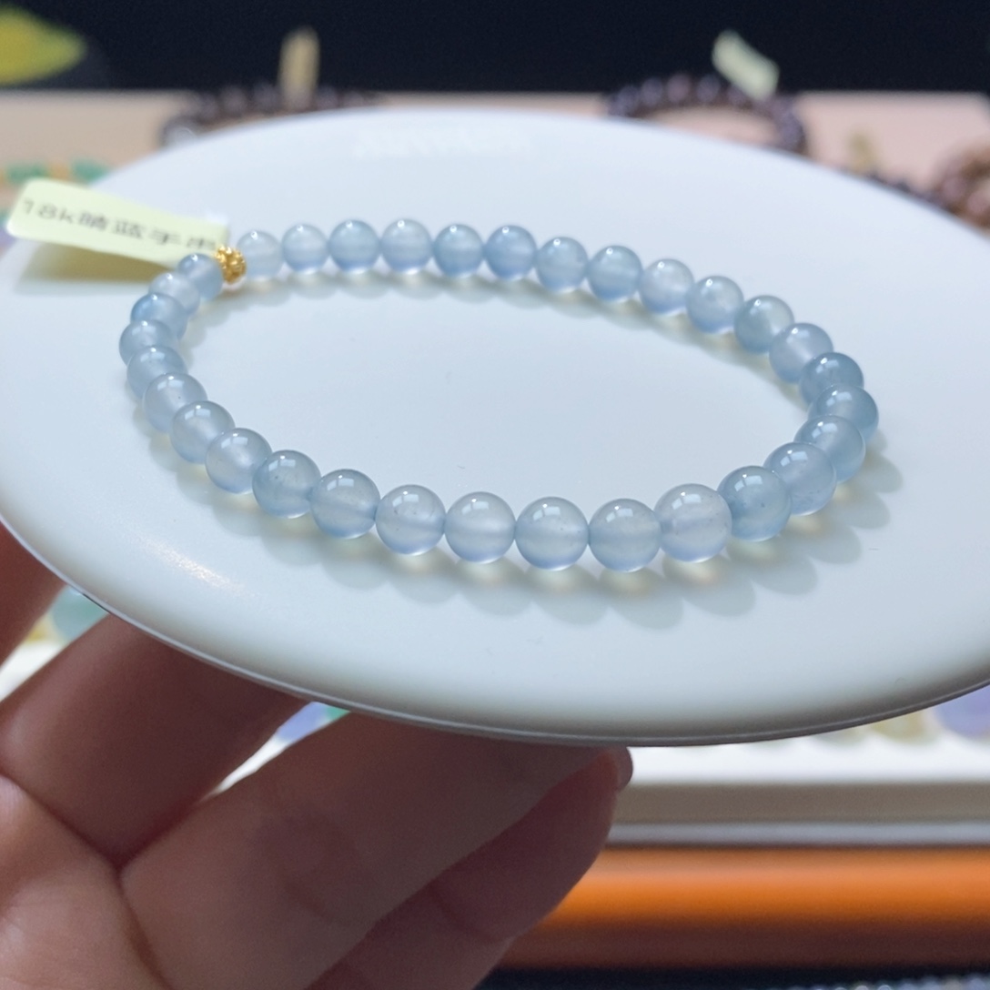 翡翠未镶嵌颈饰冰蓝卡5左右