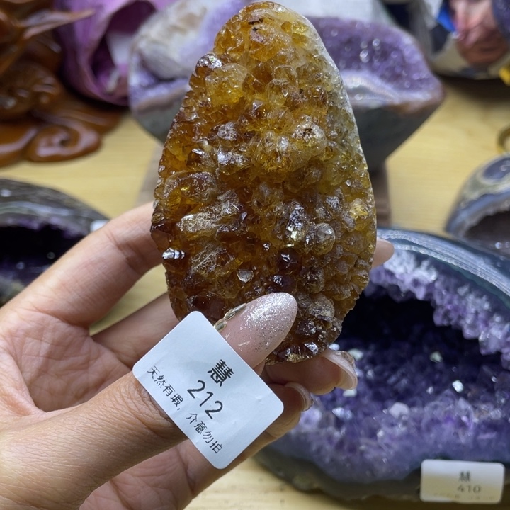 未镶嵌水晶大型摆件（非配饰）