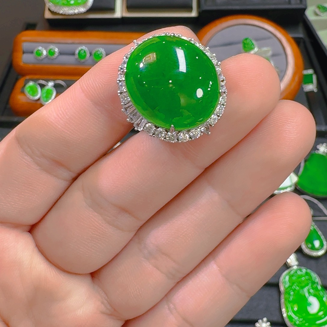 翡翠吊坠(赠链)银S925镶嵌?**?翡翠