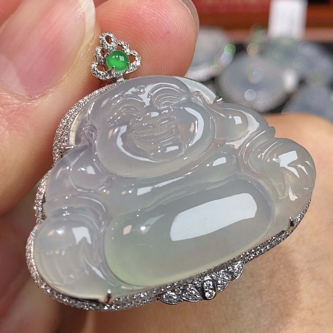 翡翠颈饰18K金镶嵌佛公