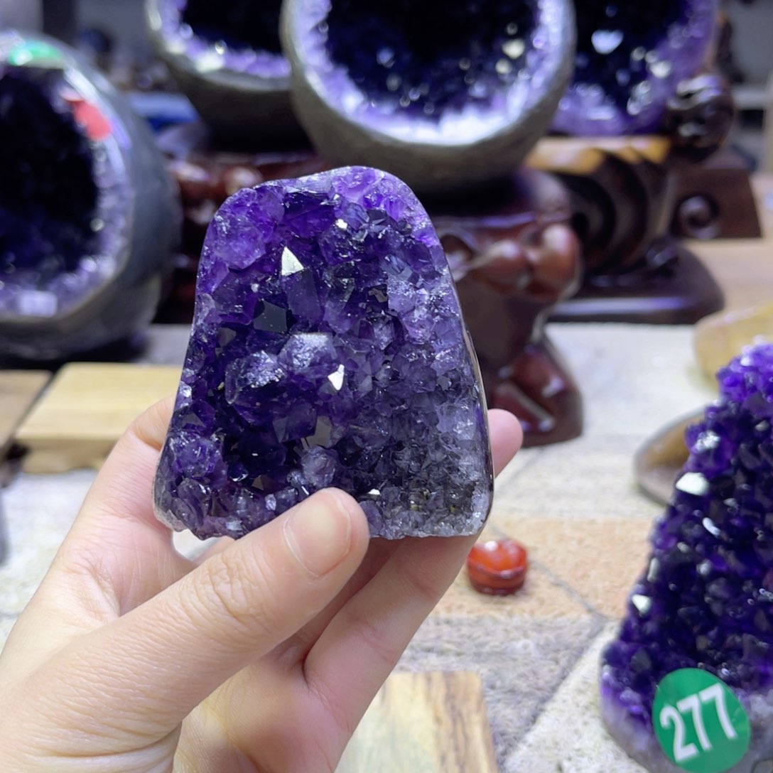 紫晶摆件未镶嵌紫水晶
