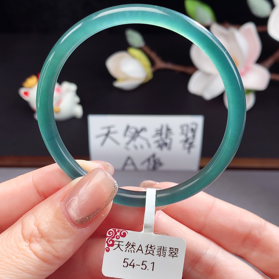翡翠手镯（圆镯）未镶嵌
