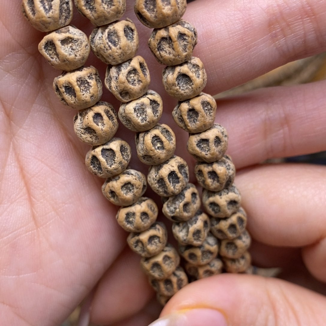 柏香籽/百香籽吊坠你****啊