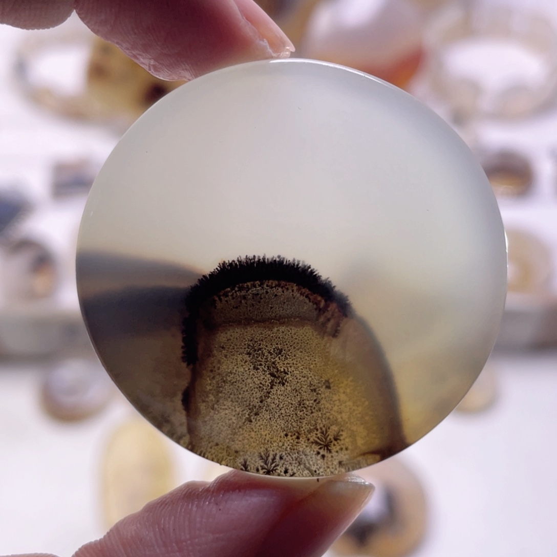 玛瑙/玉髓未镶嵌珠宝奇石