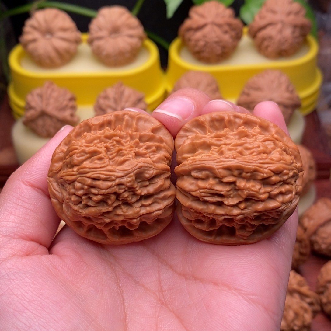 把件文玩核桃39“红皮”三角白