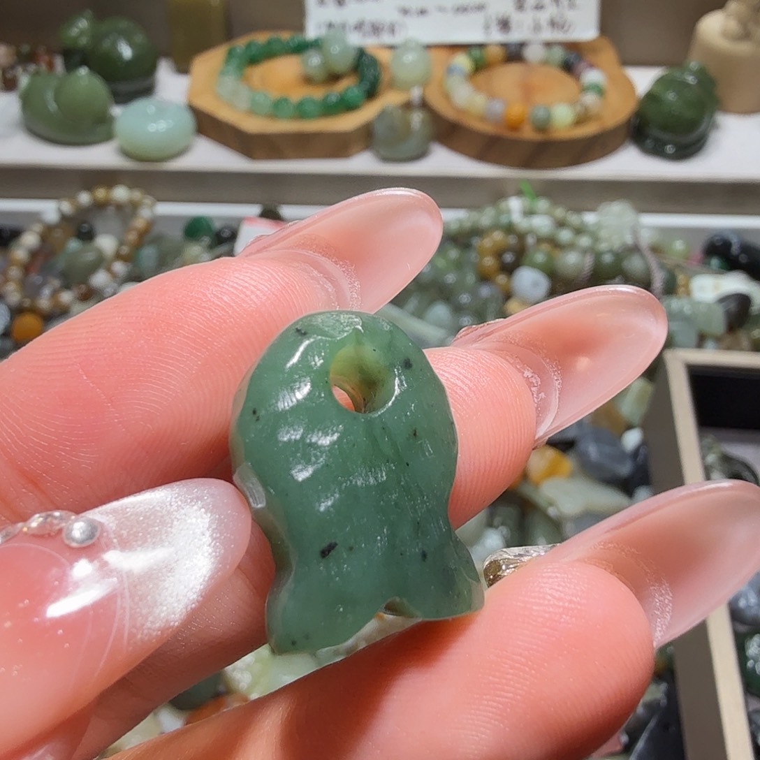 和田玉未镶嵌珠宝奇石