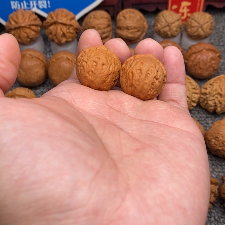 文玩核桃把件…………