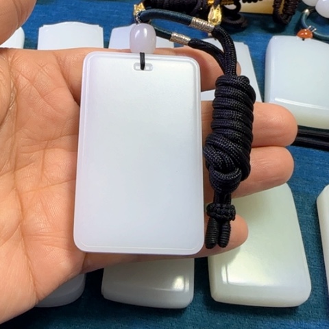 和田玉颈饰未镶嵌心**成