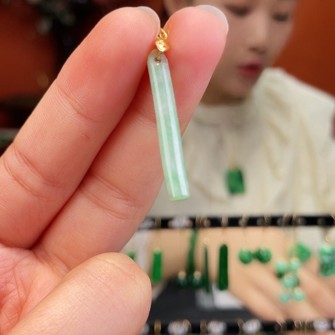 翡翠未镶嵌耳饰饰品