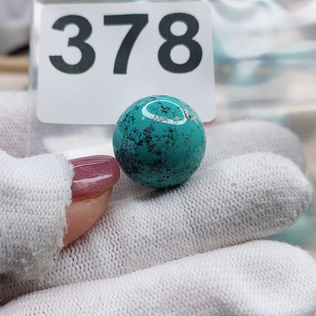 绿松石颈饰未镶嵌