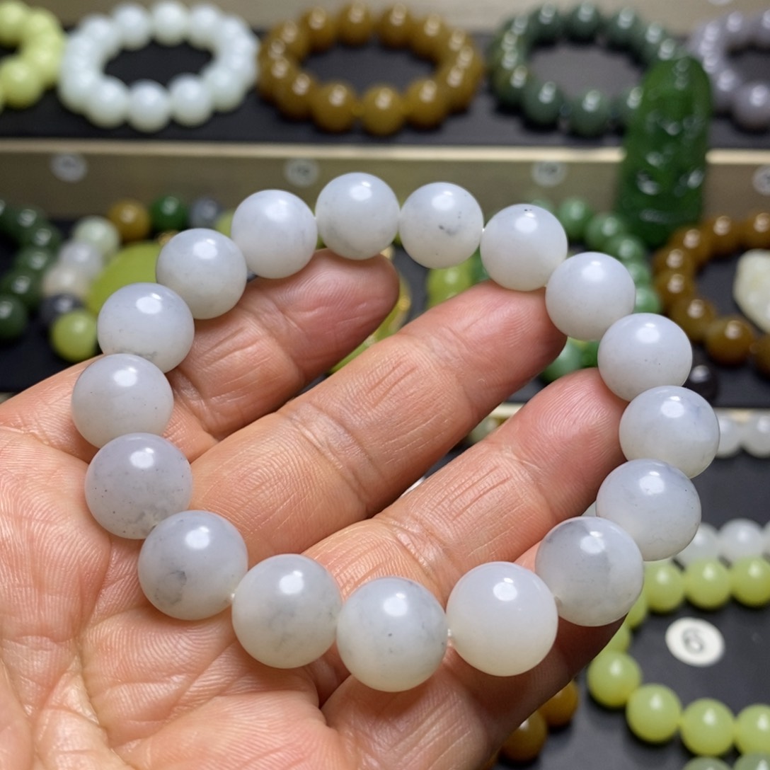 和田玉手串未镶嵌