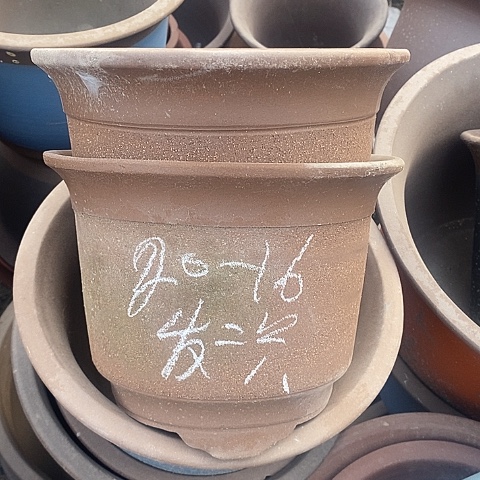 红陶中国宜兴紫砂花盆，