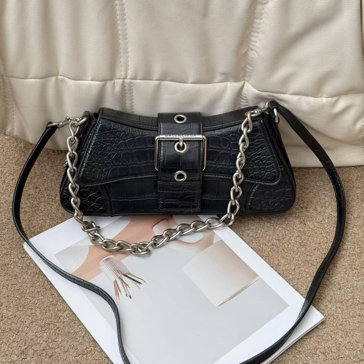 95新 Balenciaga/巴黎世家 黑银 鳄压Lindsay单肩包/670057877