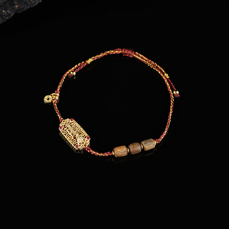 沉香手绳新年红绳平安牌 银925镀金沉香手绳