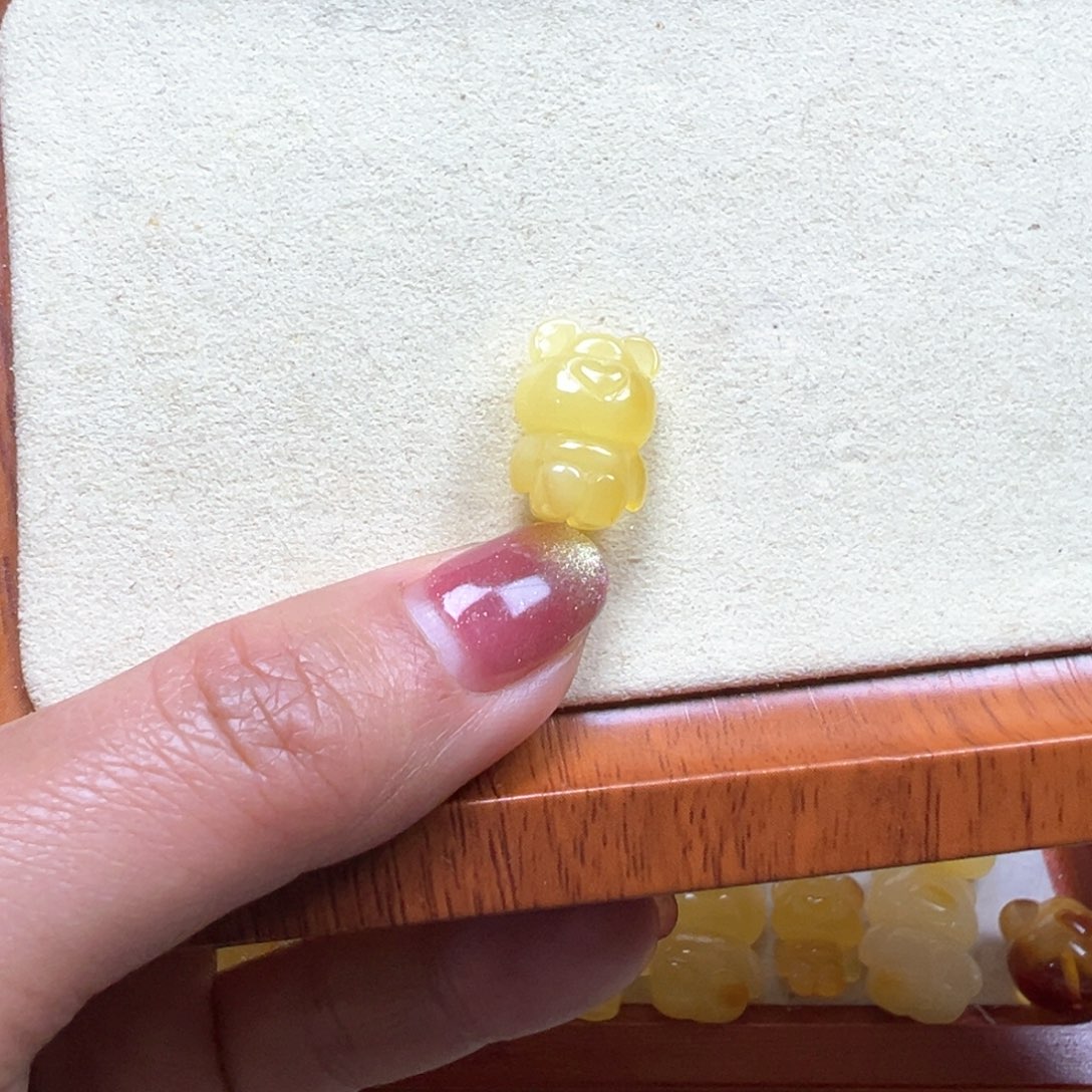 琥珀吊坠(不含链)未镶嵌