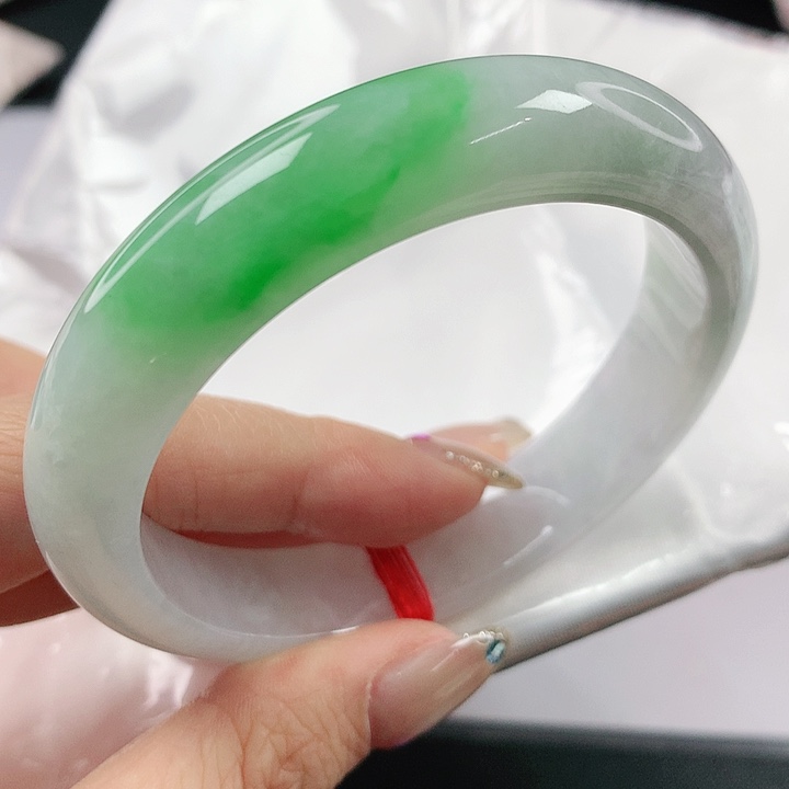 未镶嵌手镯翡翠，186