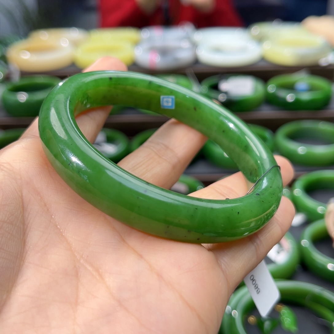 和田玉（碧玉）手镯未镶嵌