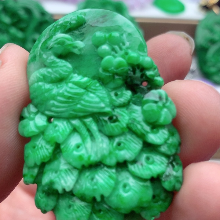 翡翠未镶嵌吊坠(不含链)