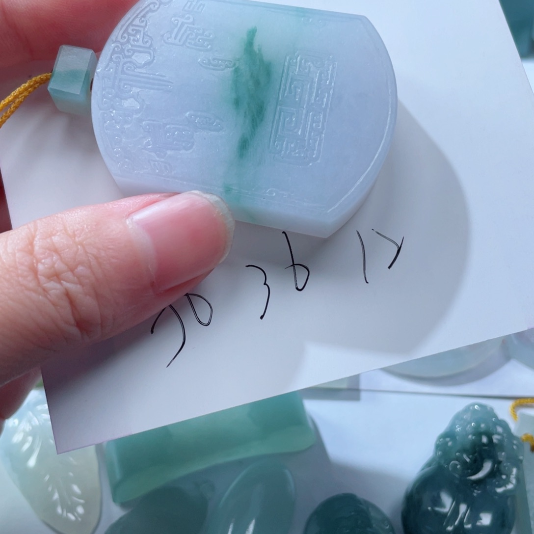 未镶嵌定制翡翠一**鹅