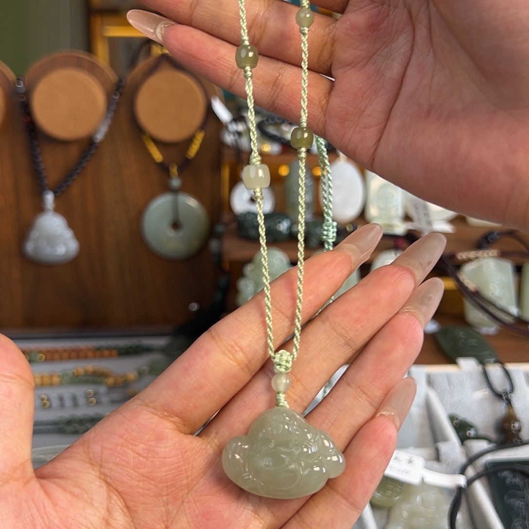 和田玉项链未镶嵌