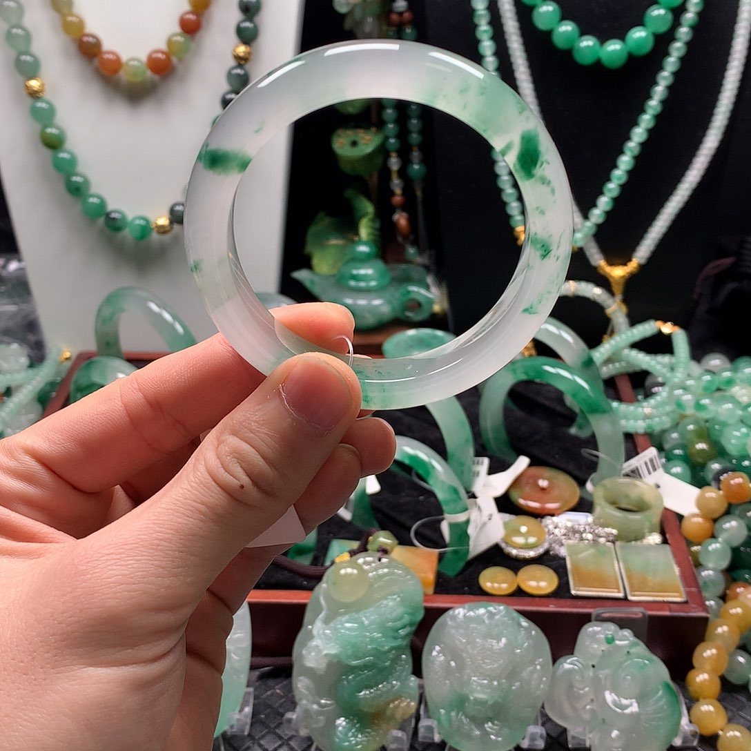 石英质玉未镶嵌手镯59