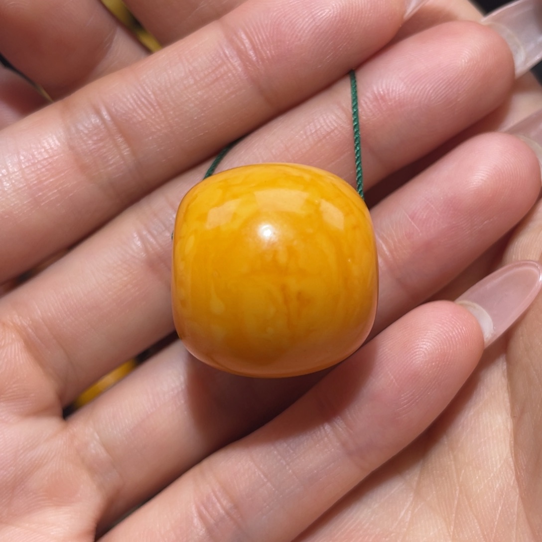 【闪购商品】琥珀裸石未镶嵌墩子