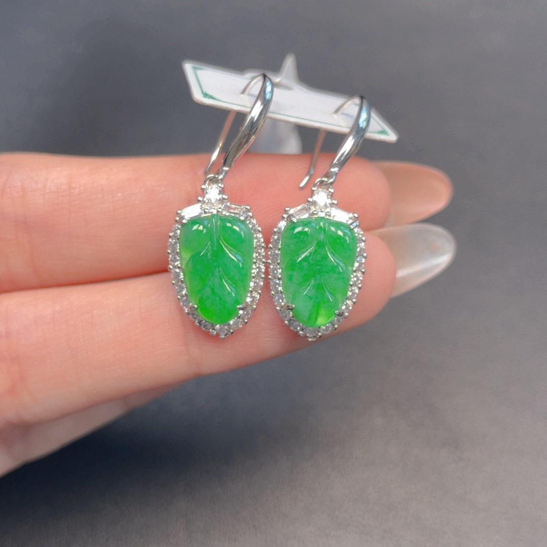 【闪购商品】吊坠(不含链)银S925镶嵌翡翠