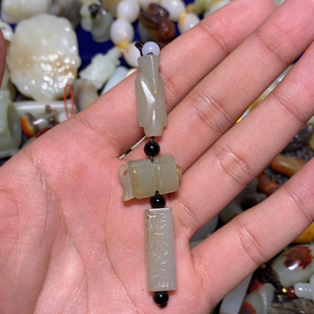 和田玉（糖玉）挂件未镶嵌