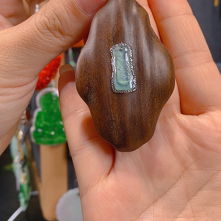翡翠未镶嵌耳饰翡翠