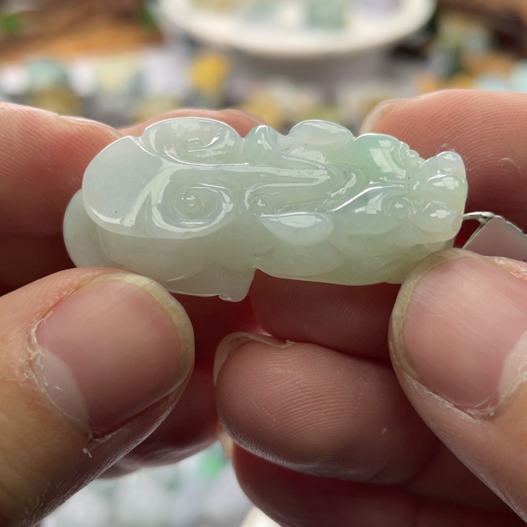 翡翠颈饰未镶嵌貔貅