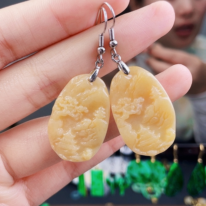 翡翠耳饰未镶嵌饰品