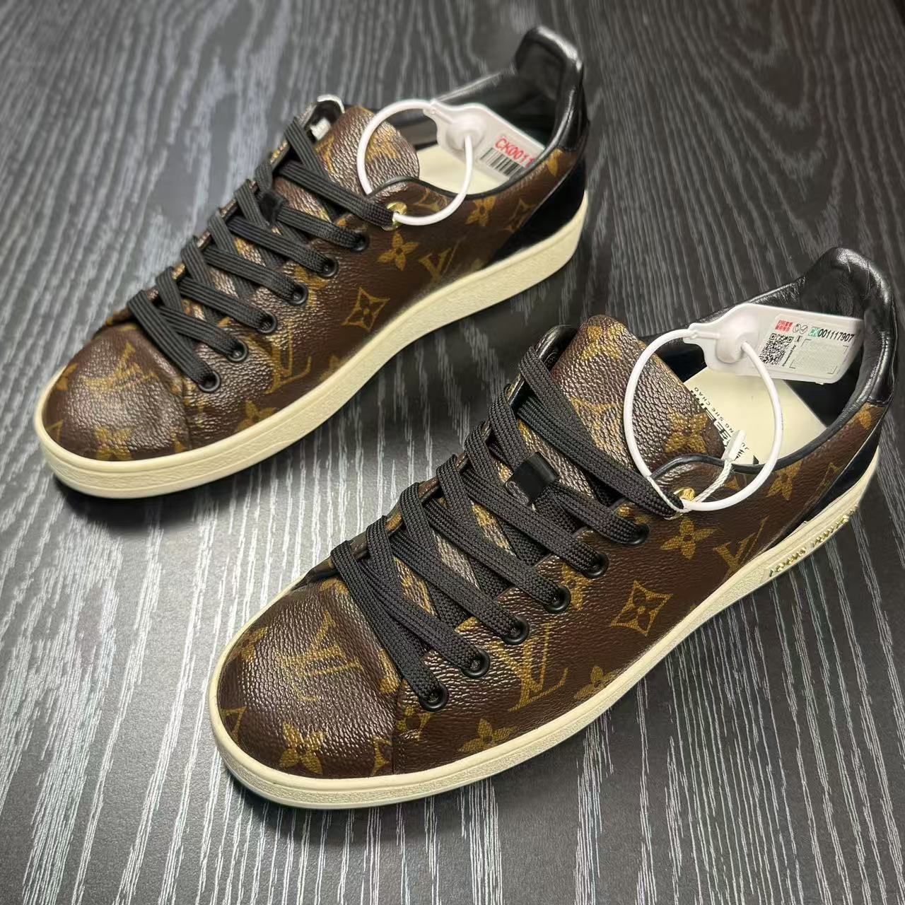 95新 LouisVuitton/路易威登 经典棕老花黑尾板鞋 38欧码 lb708